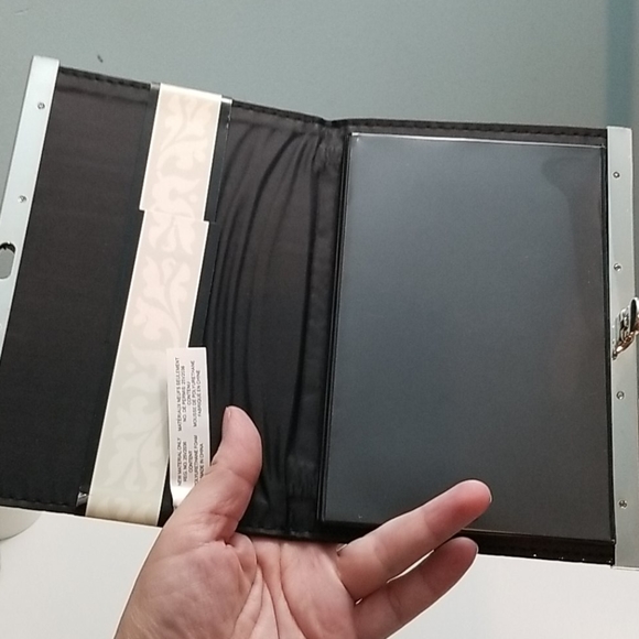 Lila grace photo clutch black NWT - Picture 3 of 6